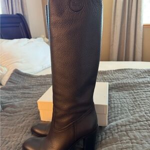 Gucci Black Leather Heeled Boots